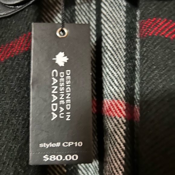 PLAD CAPE - Picture 3 of 6